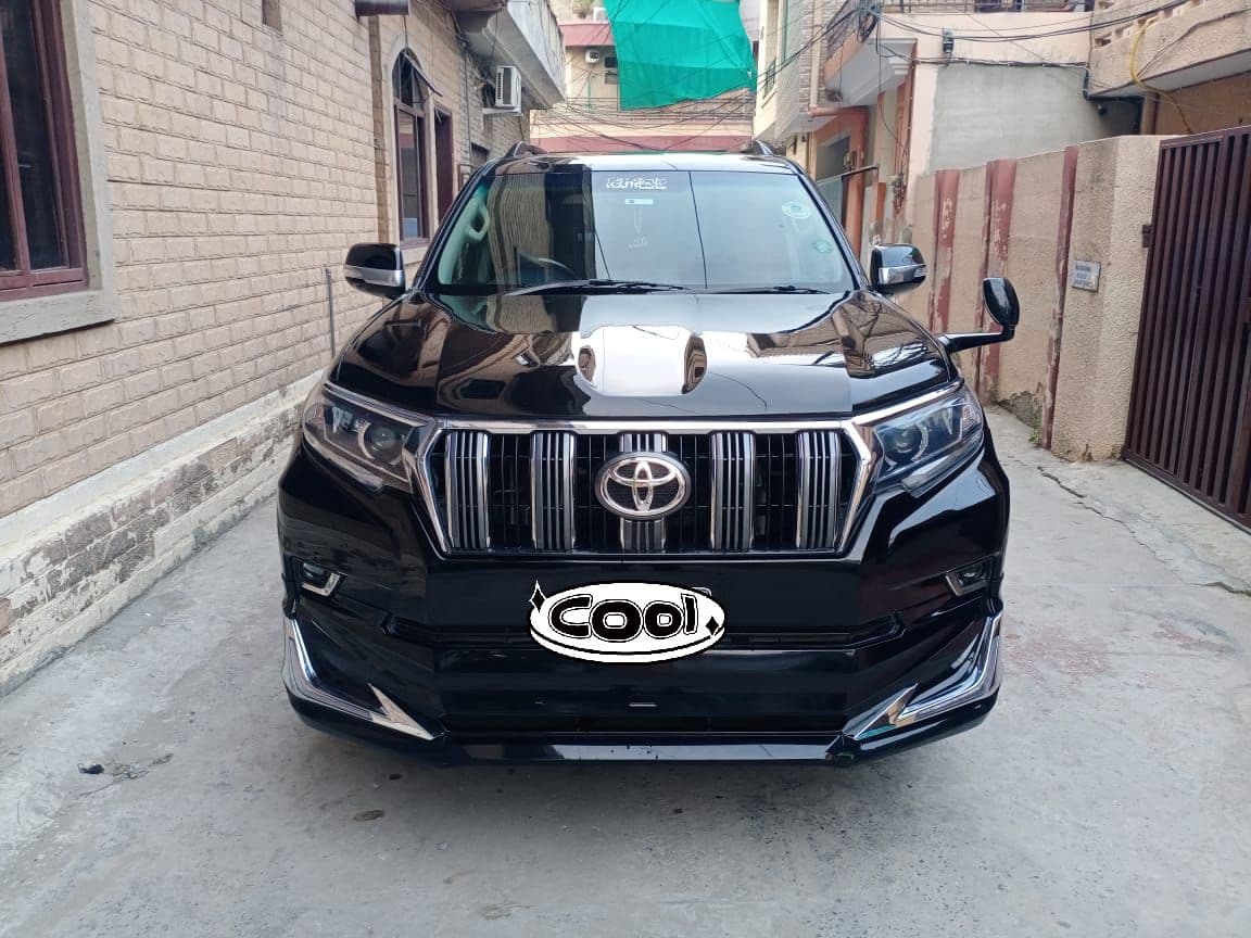 Toyota Prado TX L Package 2.7L 2020 for rent