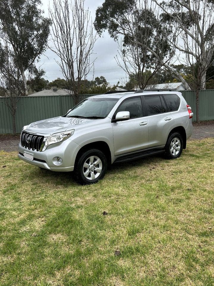 Toyota Prado TX 2.7L 2013 for rent
